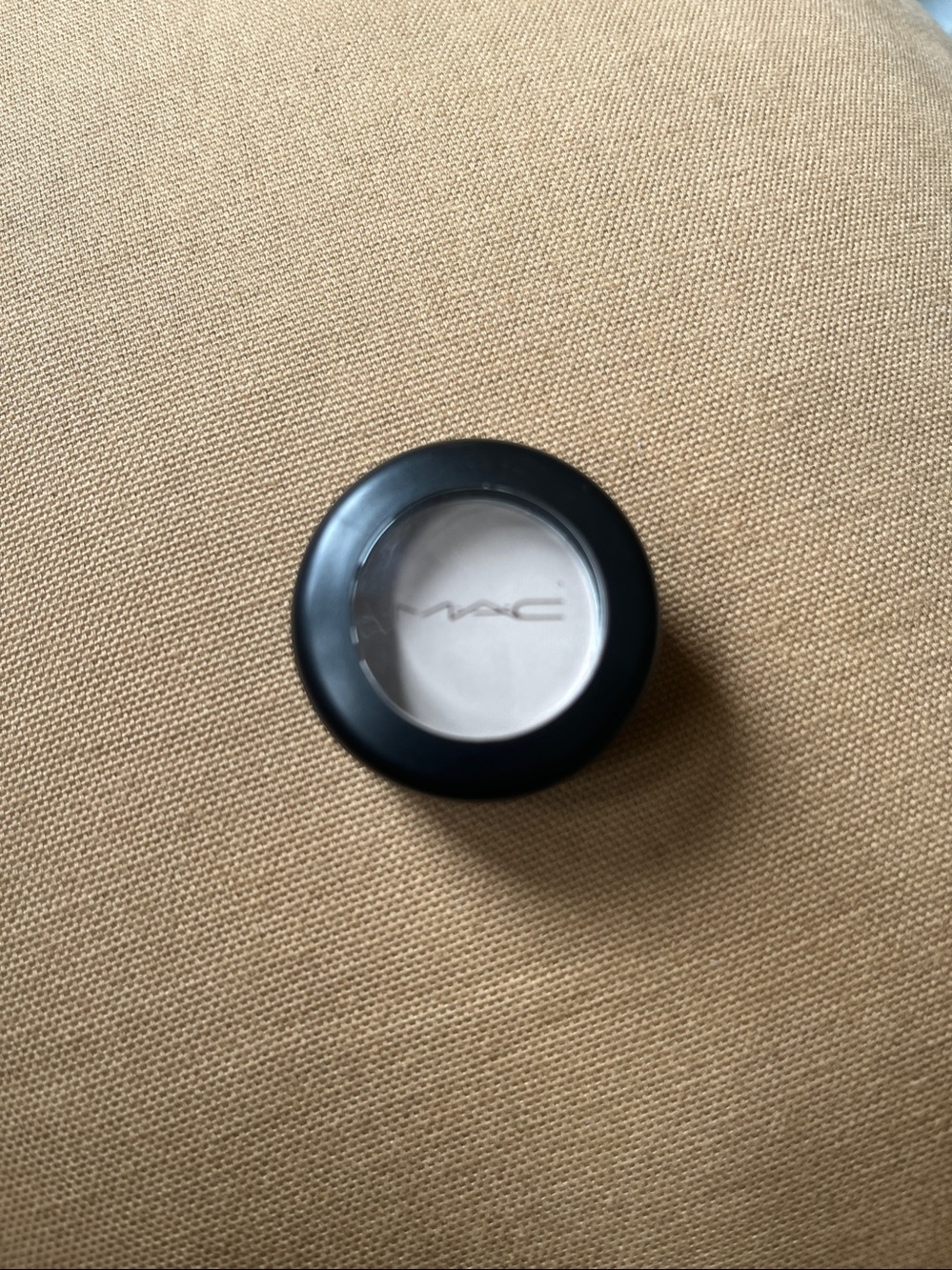 MAC EYESHADOW MYLAR SATIN